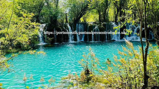 Keajaiban Alam di Taman Nasional Jiuzhaigou