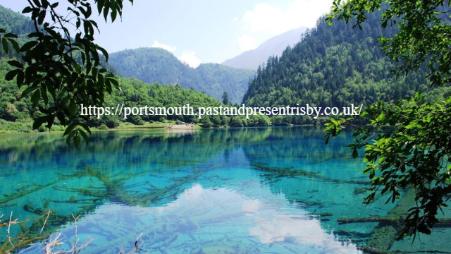 Pesona Danau Jiuzhai: Keindahan Alam yang Memukau di Sichuan